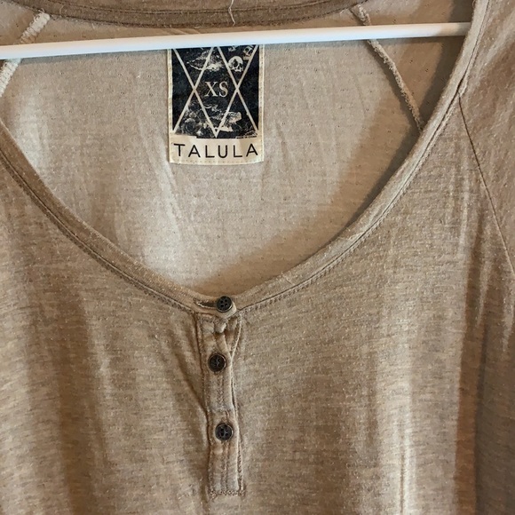 Aritzia Talula shirt - Picture 2 of 3